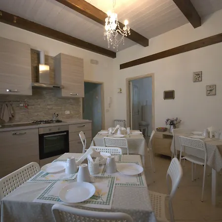 Vittorio Emanuele Bed & Breakfast