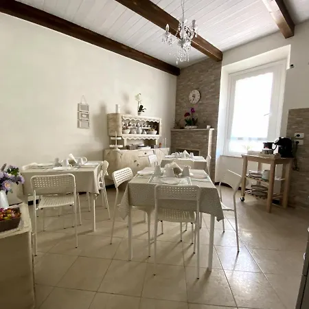 Couette-café Vittorio Emanuele 3*