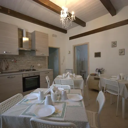 Vittorio Emanuele Bed & Breakfast